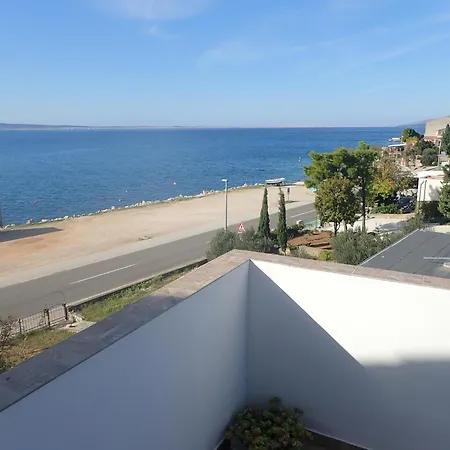 Bili Apartman Starigrad-Paklenica