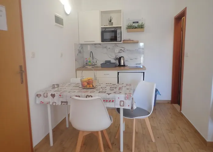 Bili * Starigrad Paklenica