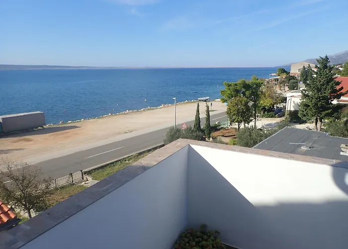 Bili Apartman Starigrad-Paklenica