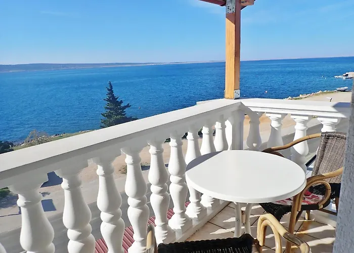 Bili Apartman Starigrad-Paklenica